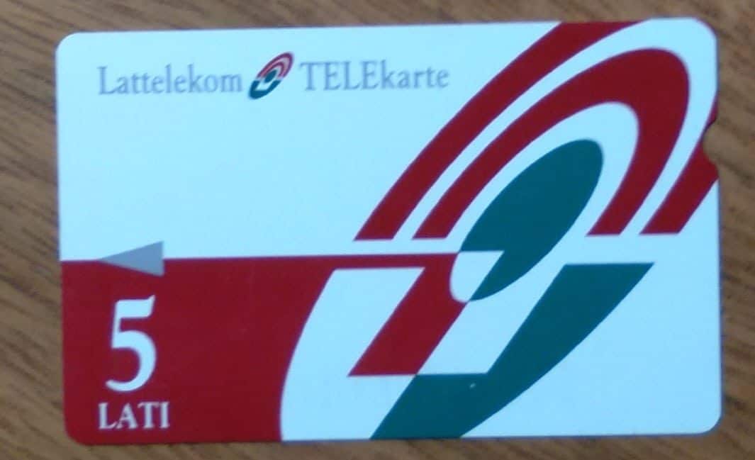 Cartão telefone Letônia Lattelekom Magnético vermelho.