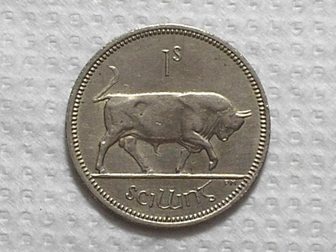 Irlansa) 1 Shilling - 1968 / 5,6g / 23mm / Co/Ni / box53