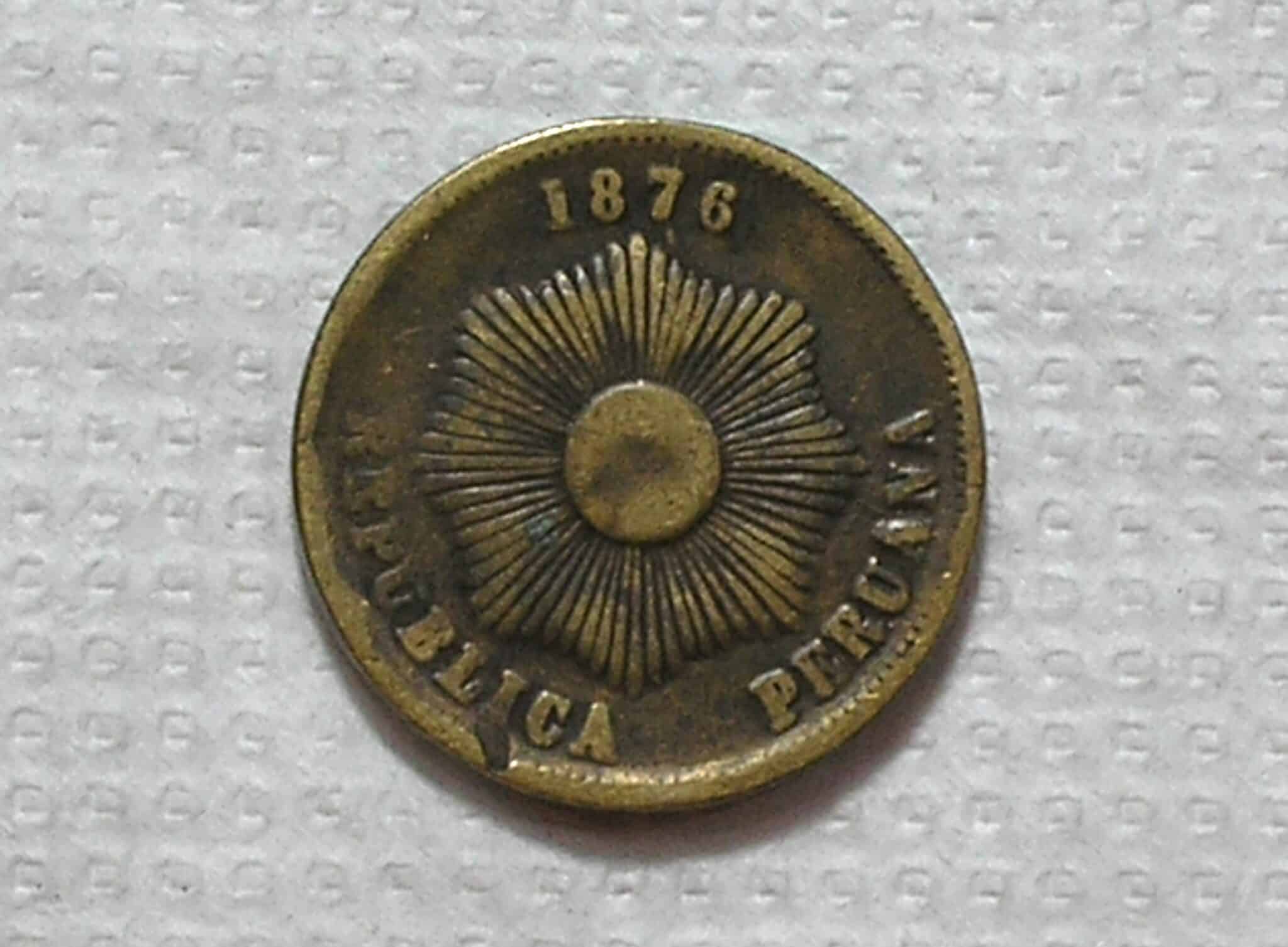 Peru) 2 Centavos - 1876 / 23mm / Mbc / Co/Ni / box54