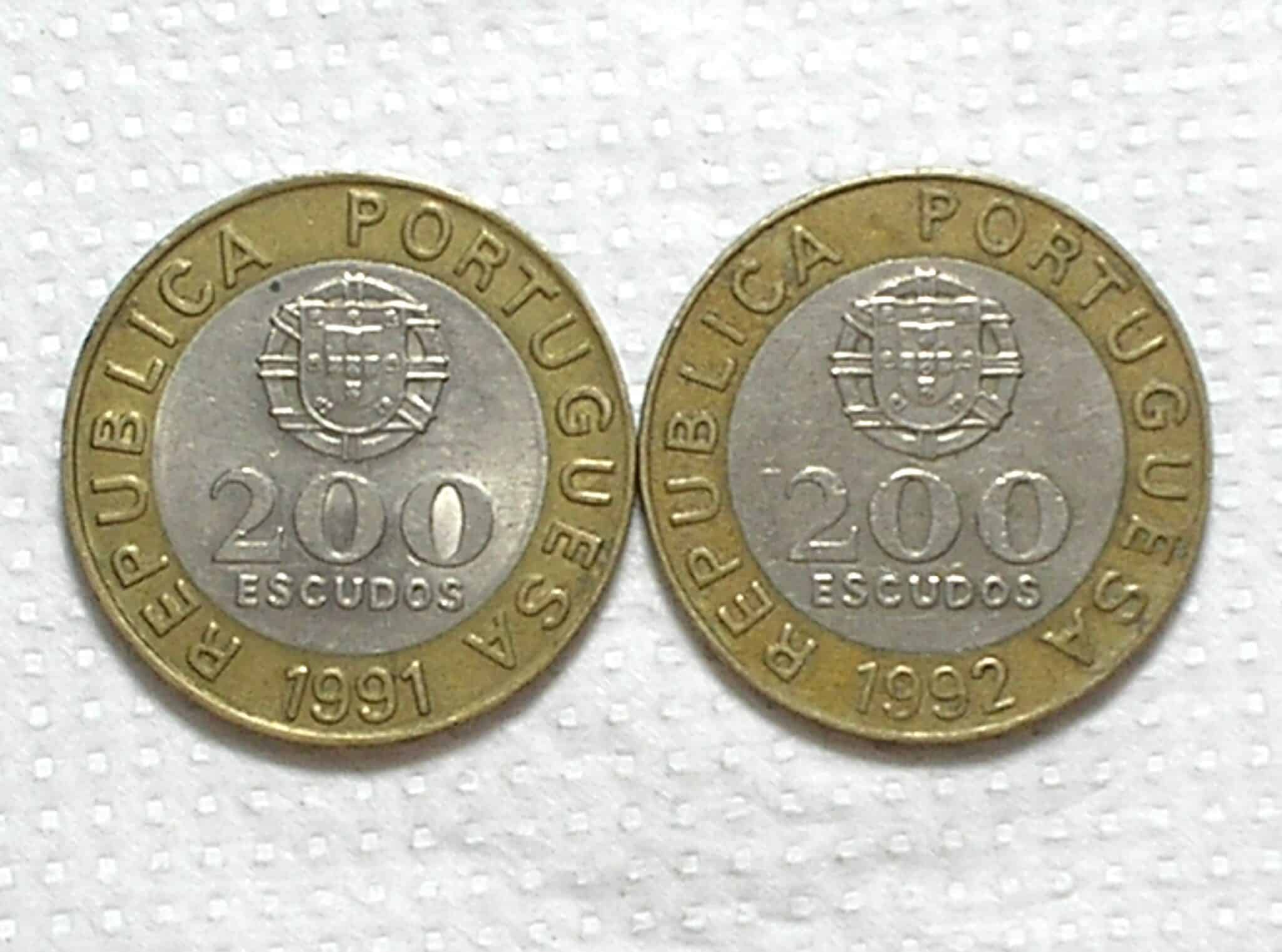 Portugal) 200 Escudos - 1991/1992 / Bimetal / 24mm / box54