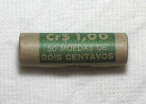 Rolo Original fechado do Banco central do Brasil com 50 moedas de 2 Centavos 1975 da "FAO" Cana de Açucar - Flor de Cunho - Peças escassas / m440.3