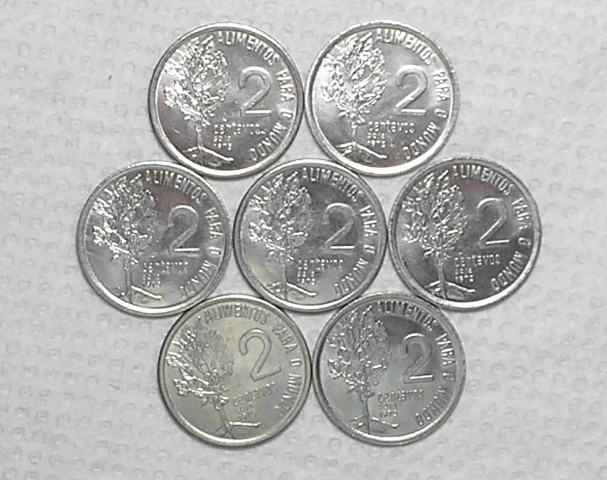 7 moedas da Fao) 2 Centavos - 1975 / Soja / Escassa / Flor de cunho / box55