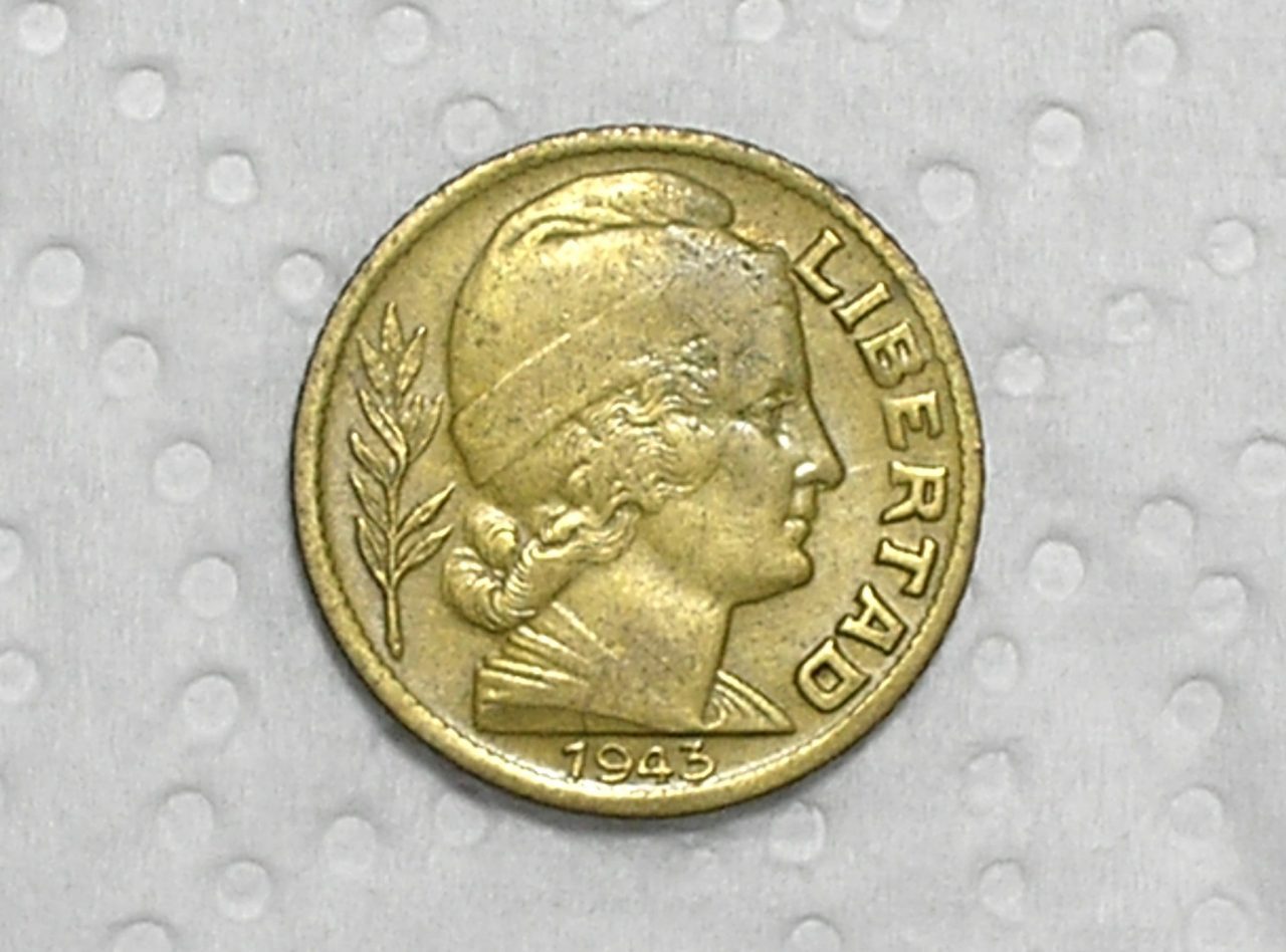 Argentina) 5 Centavos - 1943 / Br/Al / box56
