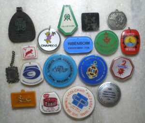 18 Chaveiros para montar sem aro e corrente de segurança