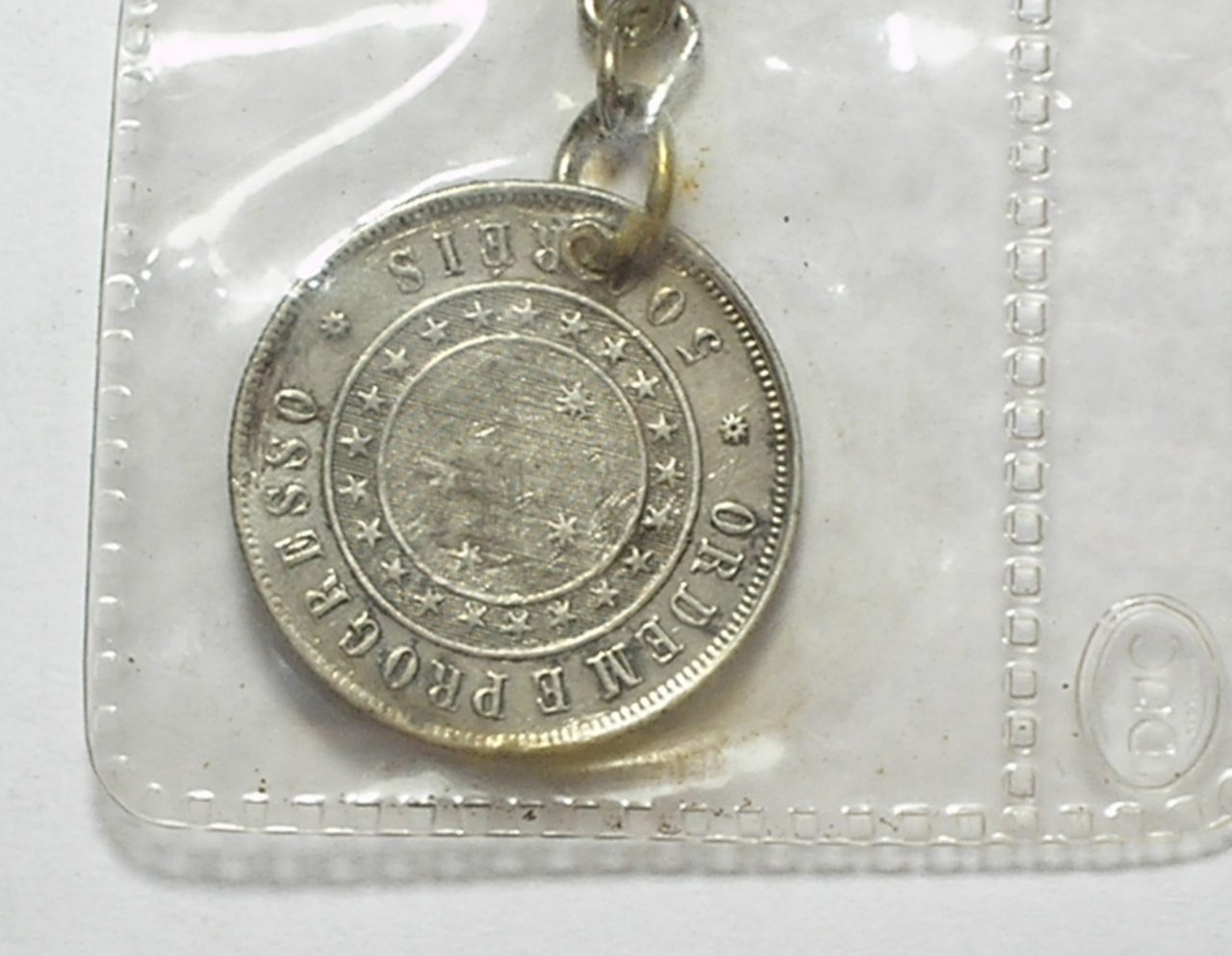 | Casa do Colecionador - Chaveiro com Moeda 500 Réis - 1889 com 6,25 gramas de prata 900
