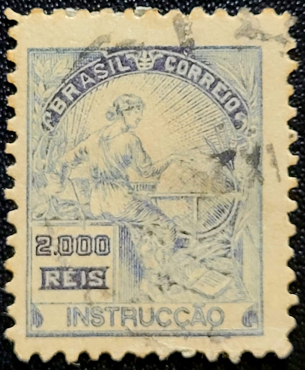 Regulares - RHM 207 (Usado) 2.000 Réis - Instrução - Vovó Parte 1 - 1921/1926 (Selos do Brasil)