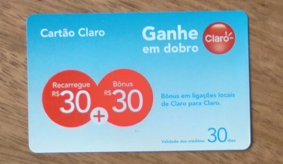 Cartão Claro ganhe em dobro. C$30 + C$30 cor azul
