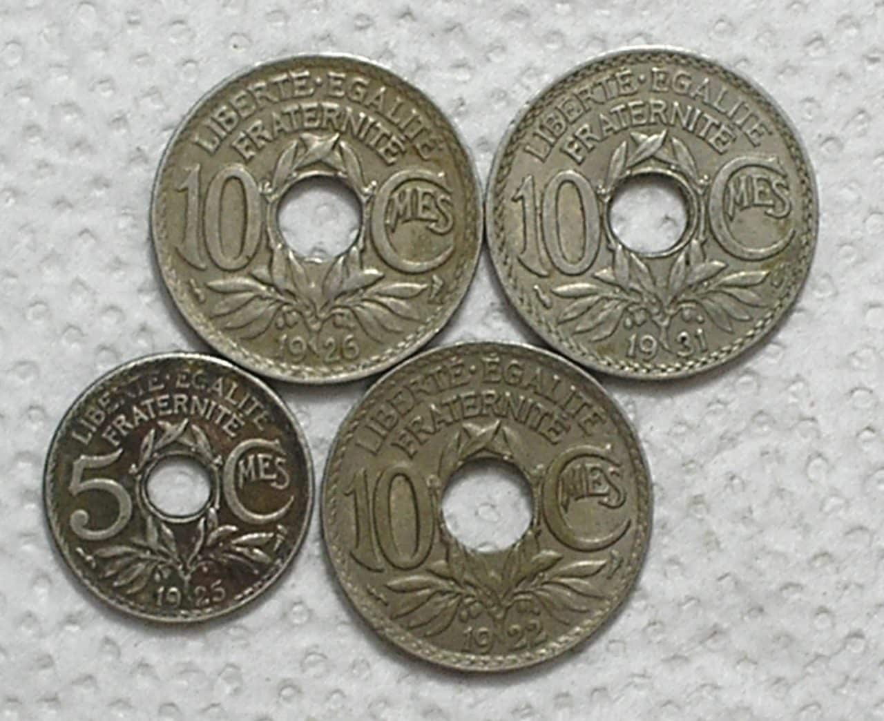 França) 5 Centimes - 1925 + 10 Centimes - 1922-1926-1931 Holed center / Co/Ni / box57