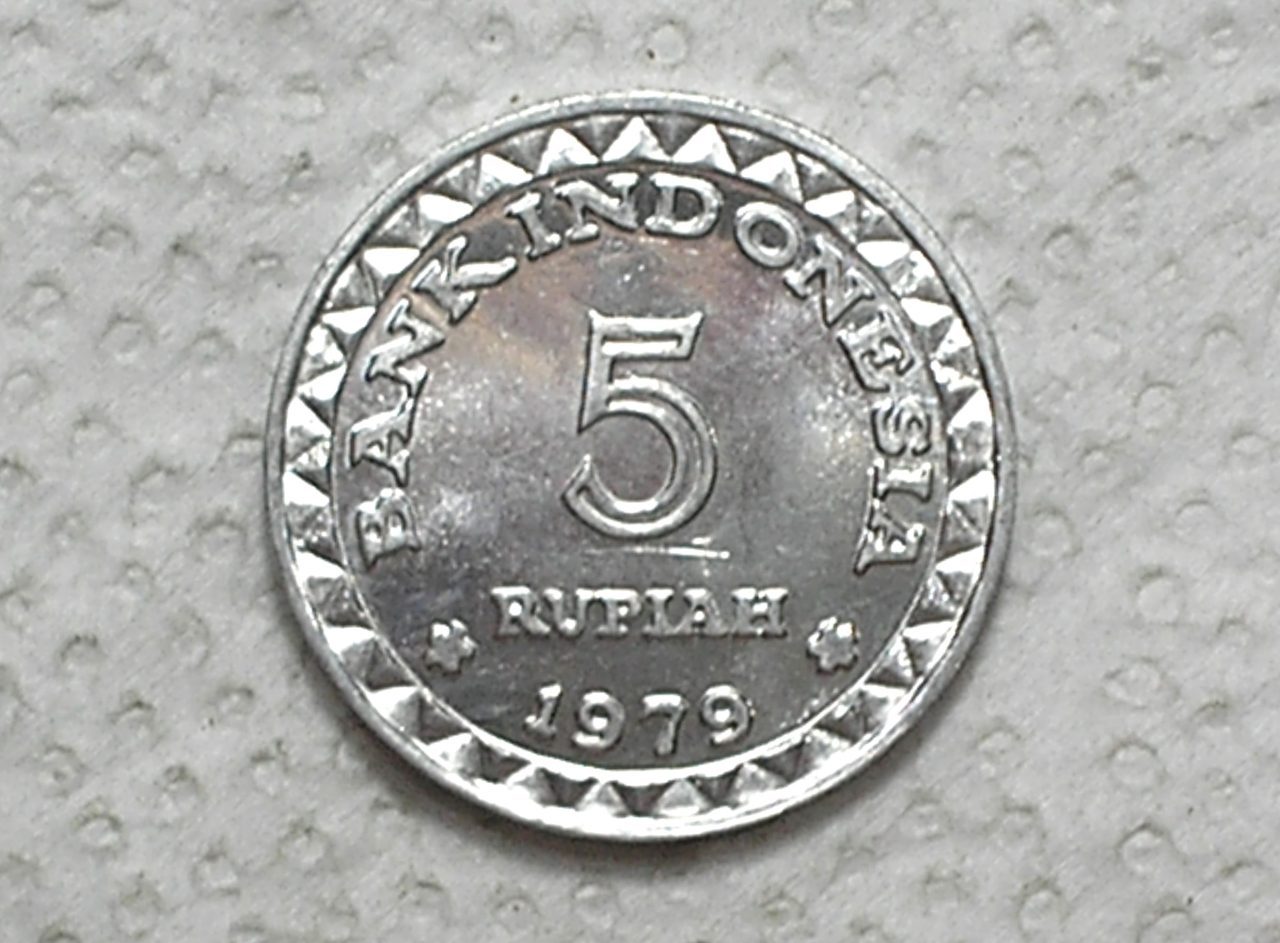 Indonesia) 5 Rupiah - 1979 / Fc / Al / box57.4