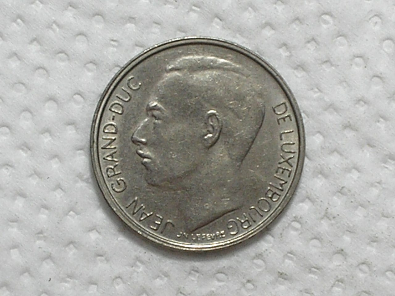 Luxemburgo) 1 Franc - 1981 / Sob / Co/Ni / box58