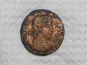 - Grego Romana) Constantine III / 407-411-Ad / Bz / Mbc