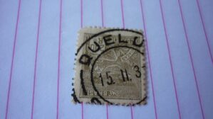 SELO 200 RÉIS COM CARIMBO QUELUZ LOTE 454 .