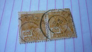 SELO 600 RÉIS COM CARIMBO SANTOS LOTE 489 .