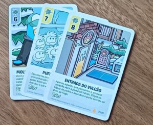 Cartao coleção Club penguin comum Ed topps.