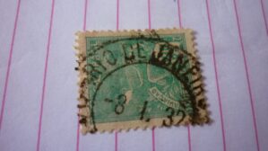 SELO 100 RÉIS COM CARIMBO RIO DE JANEIRO LOTE 885 .
