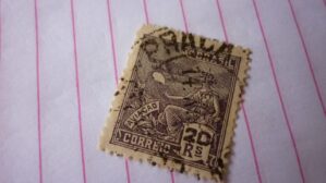 SELO 20 RÉIS COM CARIMBO PRAÇA LOTE 655 .