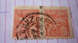 SELO DUPLA 200 RÉIS COM CARIMBO JUIZ DE FORA LOTE 763 .