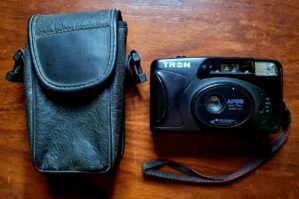Máquina Fotográfica Analógica Tron AF88 com Estojo Original (Anos 80/90)