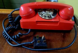 Telefone Analógico de Disco Vermelho - Starlite GTE Sistema Telebras