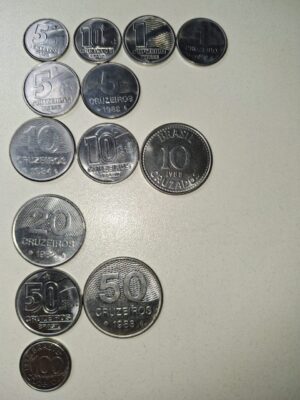 Vendo 13 Moedas Antigas Raras Brasileiras