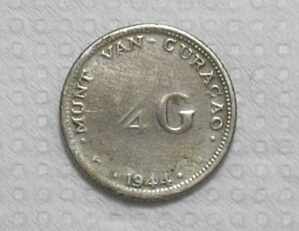 Curacao) 1/4 Gulden - 1944 / 3,58g - 18mm / Mbc / Prata .640 / box60