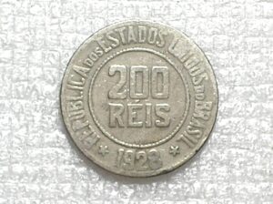 200 Réis - 1928 / Data escassa / República / Cu/Niquel