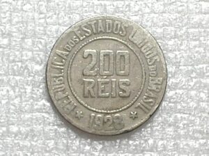200 Réis - 1928 / Data escassa / República / Cu/Niquel
