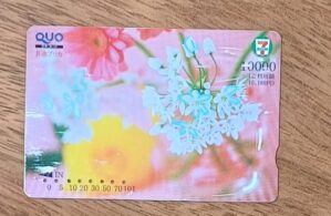 5c1. Cartão de compras Japão Quo Seven Eleven. Flores primavera.