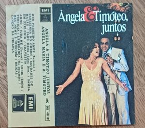 5c4. Capa da fita k7 Angela & Timóteo juntos sem a fita.