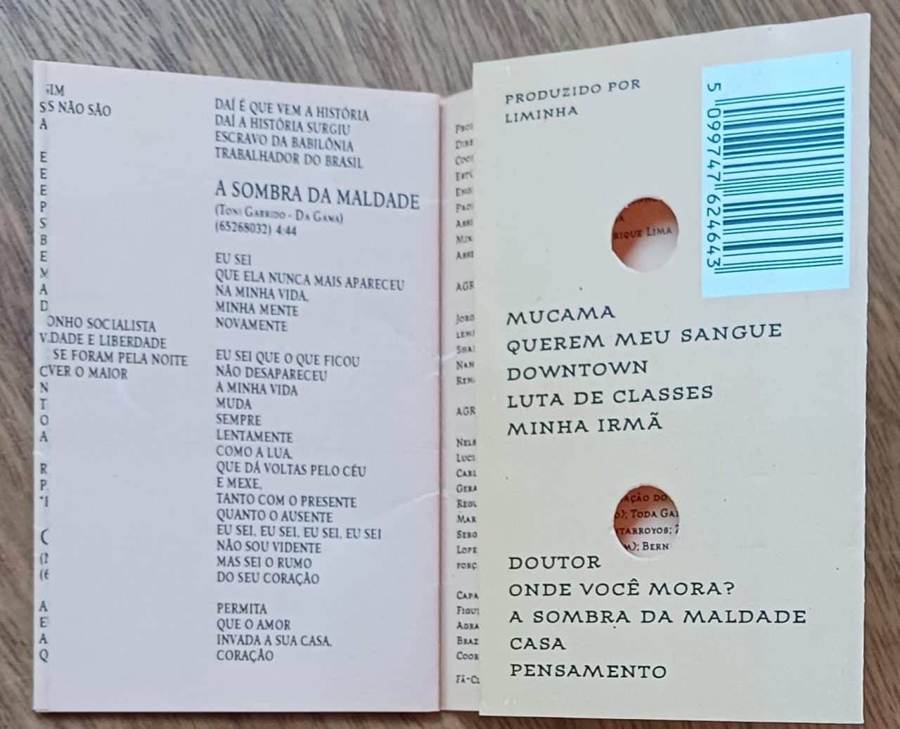 | Casa do Colecionador 5c4. Capa da fita k7 Cidade Negra sobre todas as forças. Sem a fita.