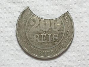 Final de Chapa) 200 Réis - 1889 / Possível 1889 da república / Cu/Ni / box64
