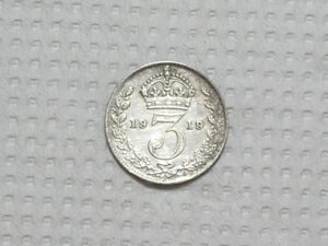 Inglaterra) 3 Pence - 1919 / Georgivs V / Mbc / Prata / m520