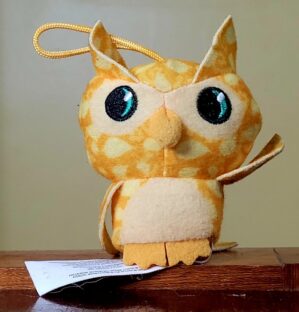 Pelúcia McDonald's Animal Jam - Coruja Dourada