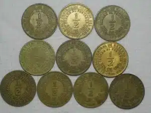 Peru) 1/2 Sol De Oro - 1935 / 1941 / 1942-s / 1943 / 1944 / 1945 / 1946 / 1948 / 1960 / 1963 / Brass / Mbc / m530