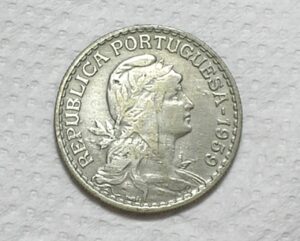 Portugal) 1 Escudo - 1959 / 26,5mm / Soberba / Co/Ni / box63.4