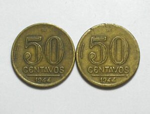 50 Centavos - 1944 = 4 e 44 empastados - Classificadas em livro
