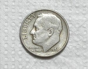 Usa) 10 Cents - 1951-S / Roosevelt / Mbc / Prata / box65