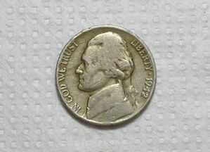 Usa) 5 Cents - 1942 / Jefferson / 2ª Guerra / Mbc / Co/Ni / box65