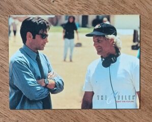 25ma. Cartão da coleção Topps the X files 1998 61. Chris Carter com David Duchovny.