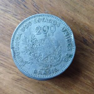 Moeda Brasil 200 reis Mxmi 2001. Circulada.