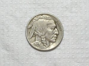 Usa) 5 Cents - 1937 / Indian Head - Buffalo Nickel / Data aparecendo / box65