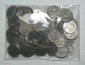 Usa) 71 moedas de 5 Cents todas com datas diferentes letras P e D de 1953 a 2003 - Jefferson / Peças dificeis / m540