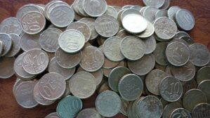 100 MOEDAS DE 10 CENTAVOS DE EURO PARA FAZER ALIANÇA VER FOTOS.