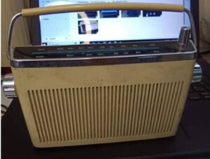 Rádio MGA Antigo Funcionando