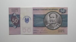 Duas cédulas de 50 Cruzeiros com carimbo da ABN comemorativas 1889/1989 / Flor de Estampa