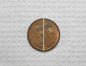 1 Centavo - 2004 / Reverso quase Horizontal / Fc / Raro aparecer / Alb.Rev.