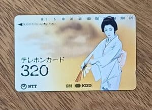 Cartão telefone Japão Ntt Kdd 110 016. Japonesa kimono leque.