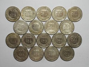 Série completa de 200 Réis de 1918 até 1935 com todas as peças dificeis e escassas – 1926 Fecha a coleção. "Peças Selecionadas"