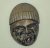Escultura esculpida e talhada em madeira no estilo de mascara africana – Riquissimo em detalhes e cores – para pendurar —