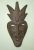 = Escultura de Origem Africana esculpida e talhada em madeira na forma de mascara para dança de tribo – em madeira com vestígio de policromia. Linda peça para decoração do ambiente / para pendurar